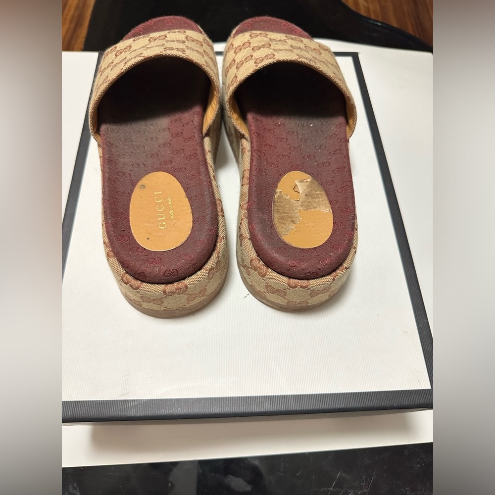 BEIGE RUGGINE GUCCI FLATS - Picture 4 of 6